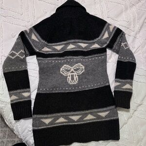 Aritzia TNA Lambswool Sweater